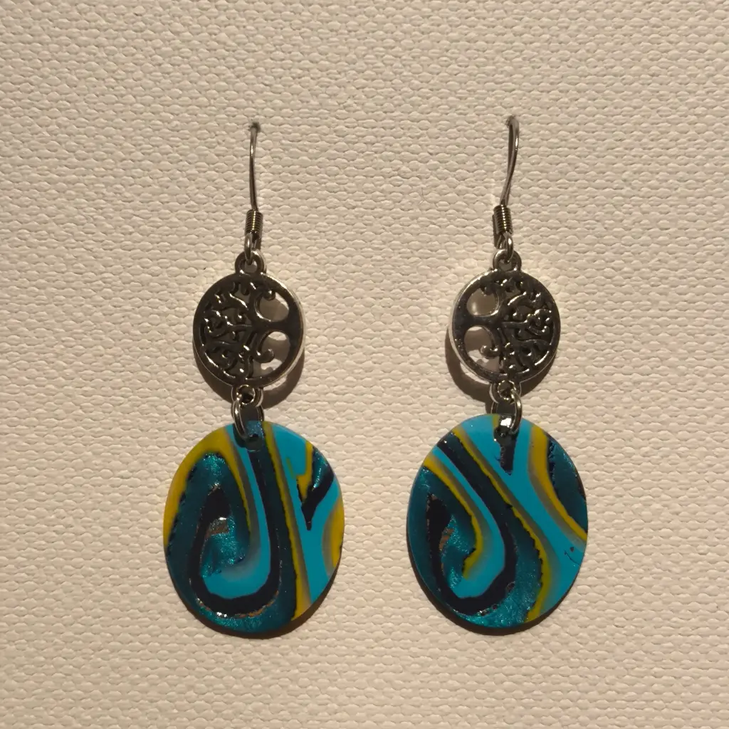 Boucles d'oreilles en pâte Fimo Marbré avec Breloque